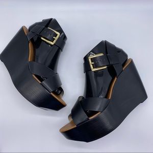 Michael Kors . Platform black sandals . Size 9